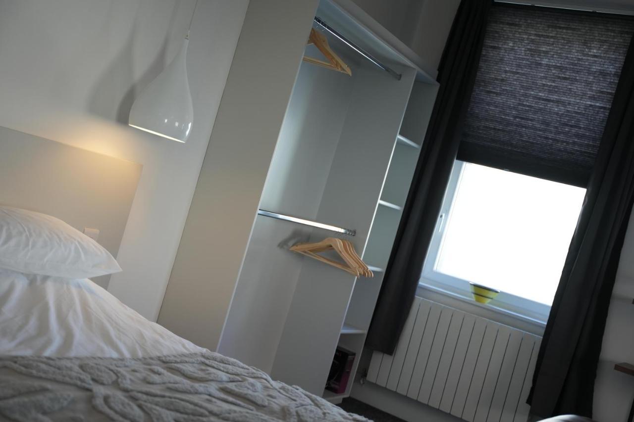 Gorgeous Comfortable Apartment On The High Street Мертір-Тідвіл Екстер'єр фото